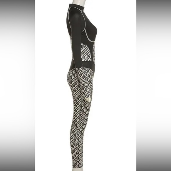 Body - Picture 4 of 8